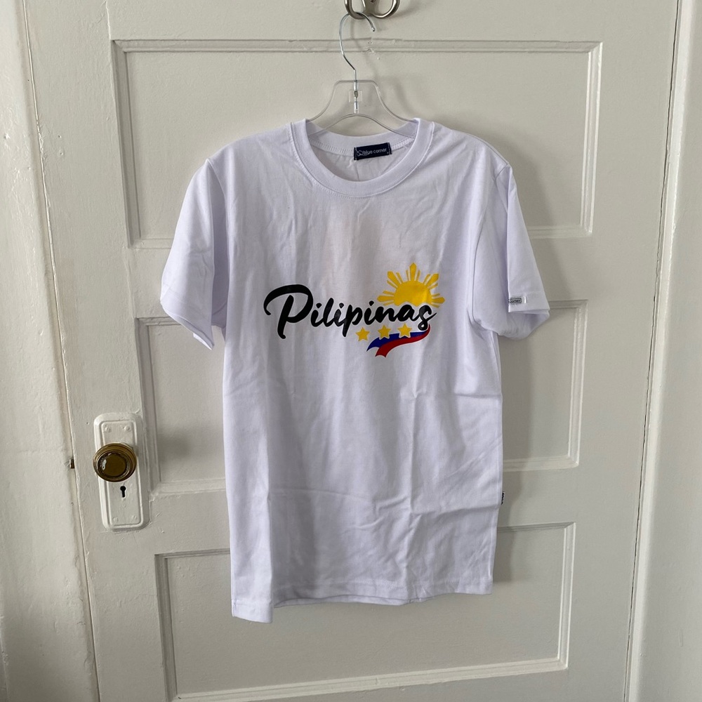 "Pilipinas" T-shirt